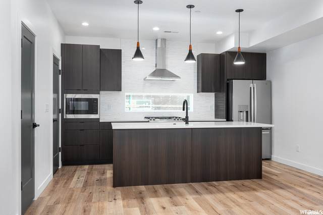 230 1300 - Photo 1