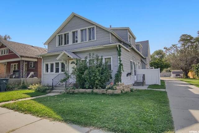 831 22ND St - Photo 1