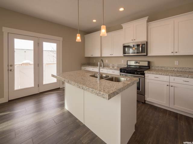 2733 Lacewood Dr - Photo 1