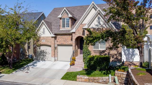 1389 Highland Woods Ct - Photo 1