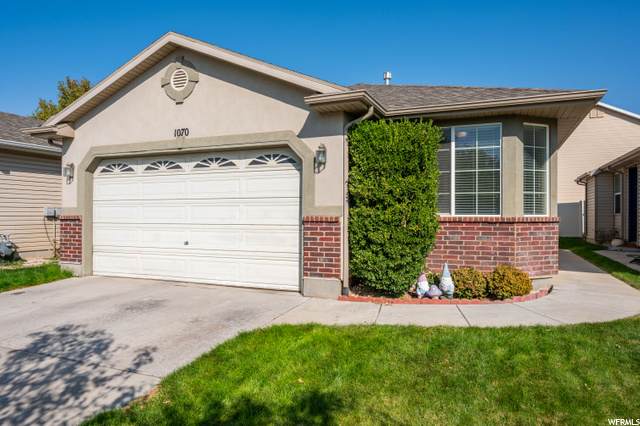 1070 York Dr - Photo 1