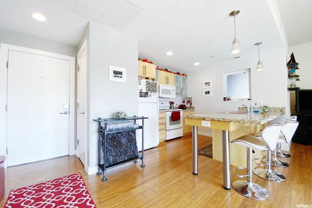 725 200 - Photo 1