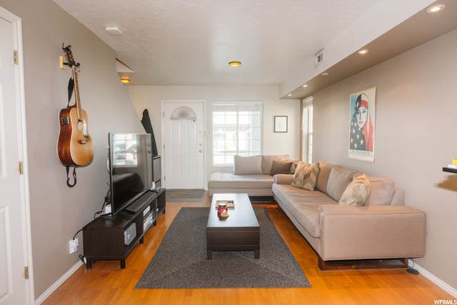 475 Redwood Rd Rd - Photo 1