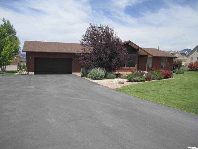 1400 Center St - Photo 1