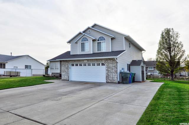 8418 Festive Way - Photo 1