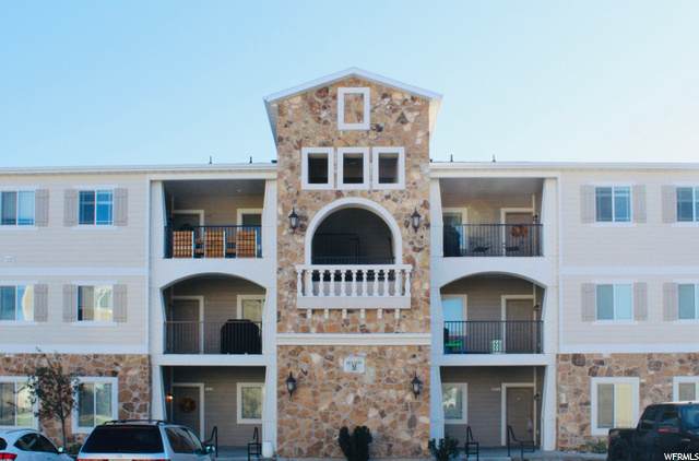 1889 Crest Rd - Photo 1