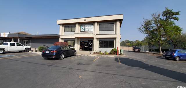1827 300 St - Photo 1