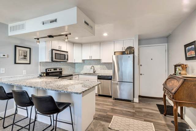 34 Lester Ave - Photo 1