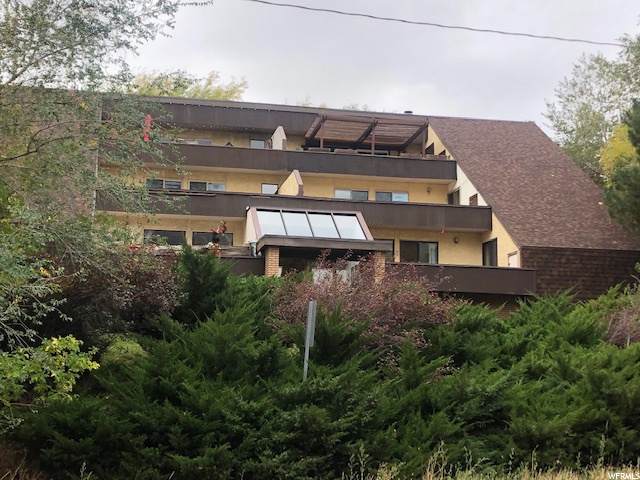 1255 Valley Dr - Photo 1