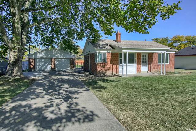 466 Cherry Dr - Photo 1