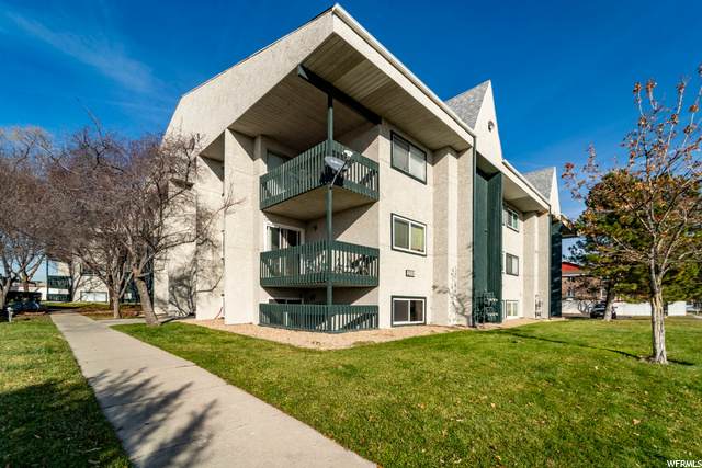 255 Hill Ave - Photo 1