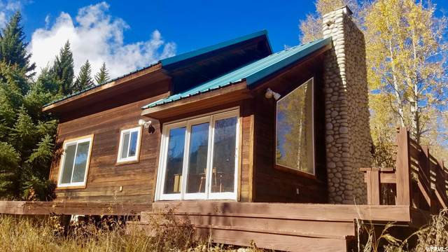 709 Pine Way - Photo 1