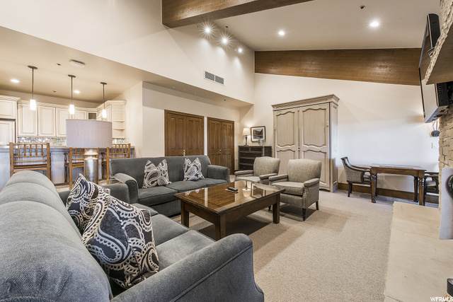 7700 Stein Way - Photo 1