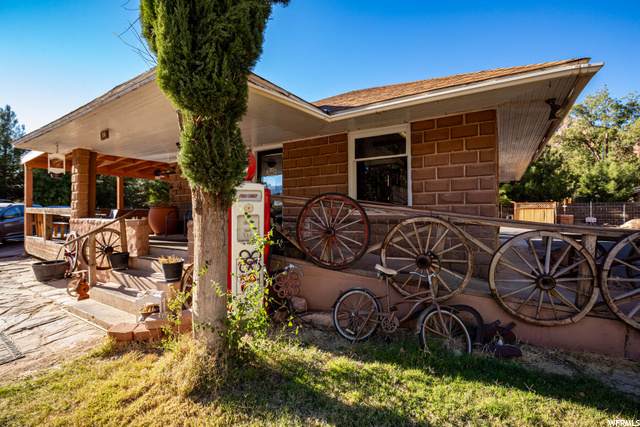 736 Zion Park Blvd - Photo 1