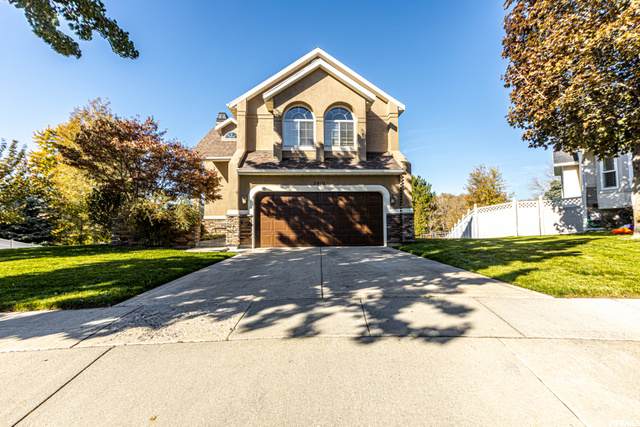 7910 Pear Tree Cir - Photo 1