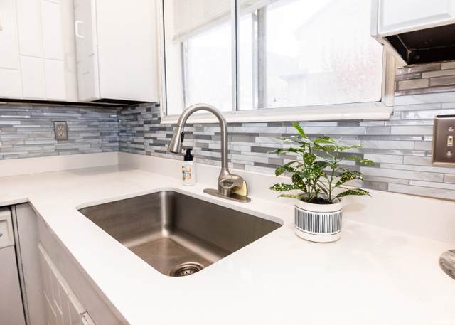 262 Paulette Way - Photo 1