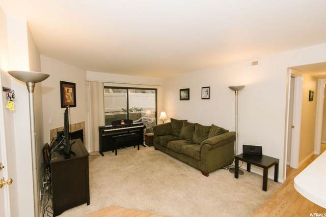 947 Creekhill Ln - Photo 1