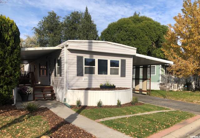 705 Redwood Rd - Photo 1
