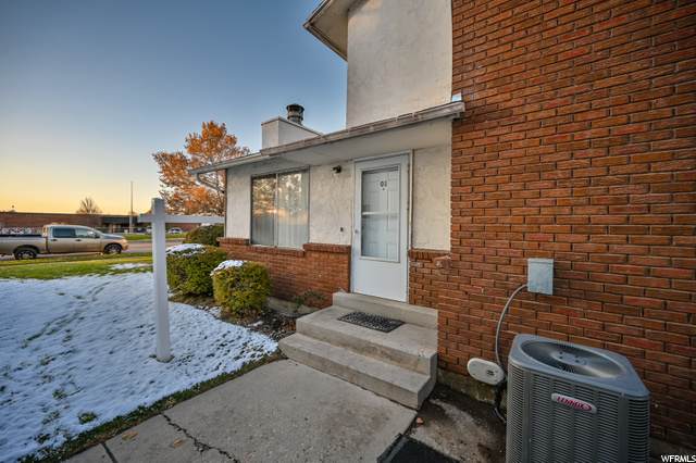 5235 Glendon Way - Photo 1