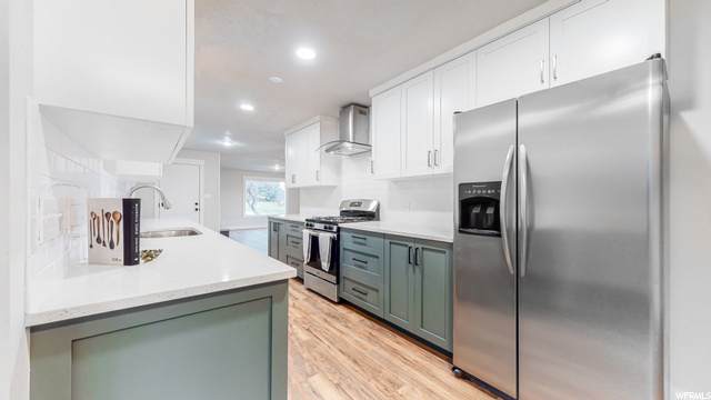 3710 Custer Ave - Photo 1