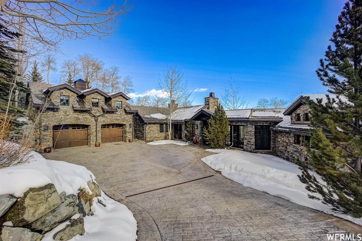 555 King Rd - Photo 1