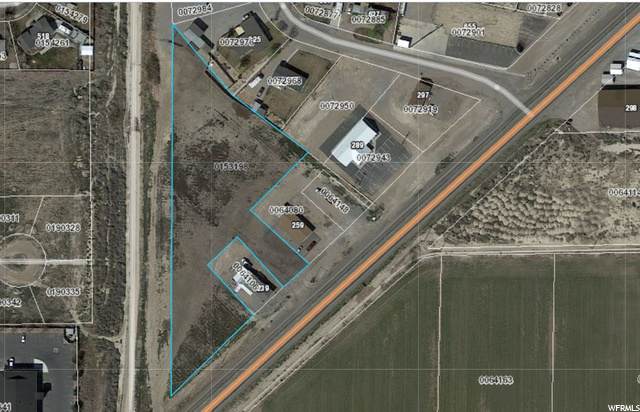 225 Hwy 6 - Photo 1