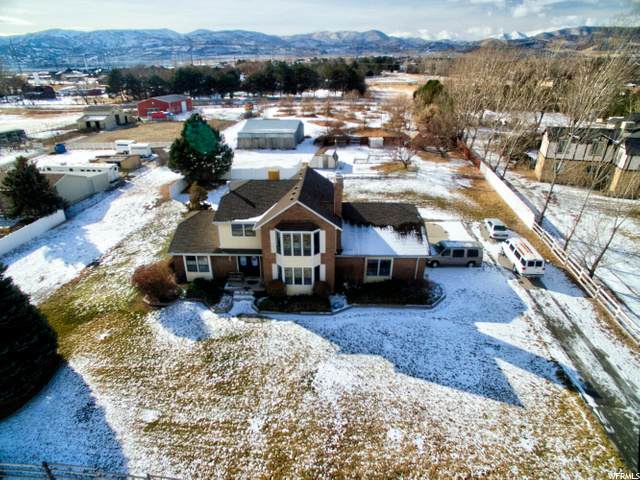 1860 Rock Hollow Rd - Photo 1