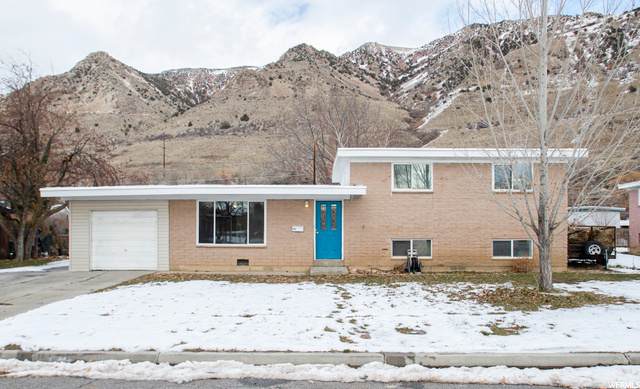470 Hawthorne Dr - Photo 1