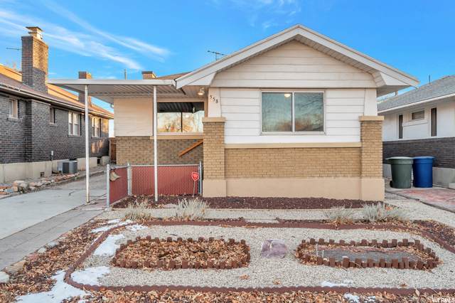 558 Redondo Ave - Photo 1