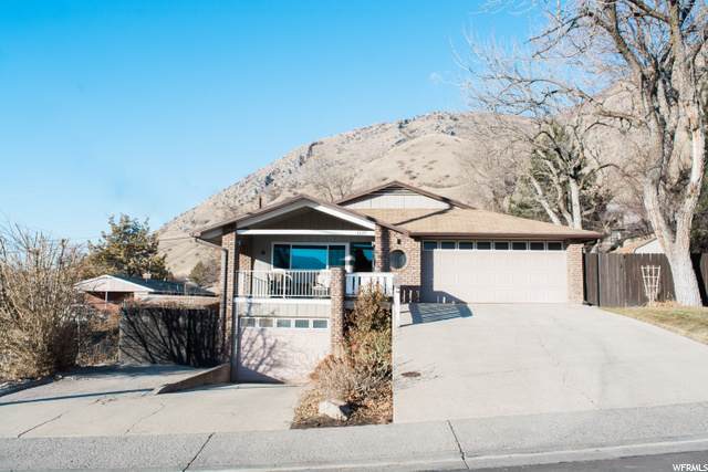 1327 Center St - Photo 1