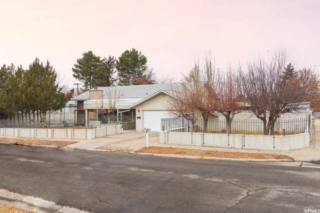 1631 Moor Dale Ln - Photo 1