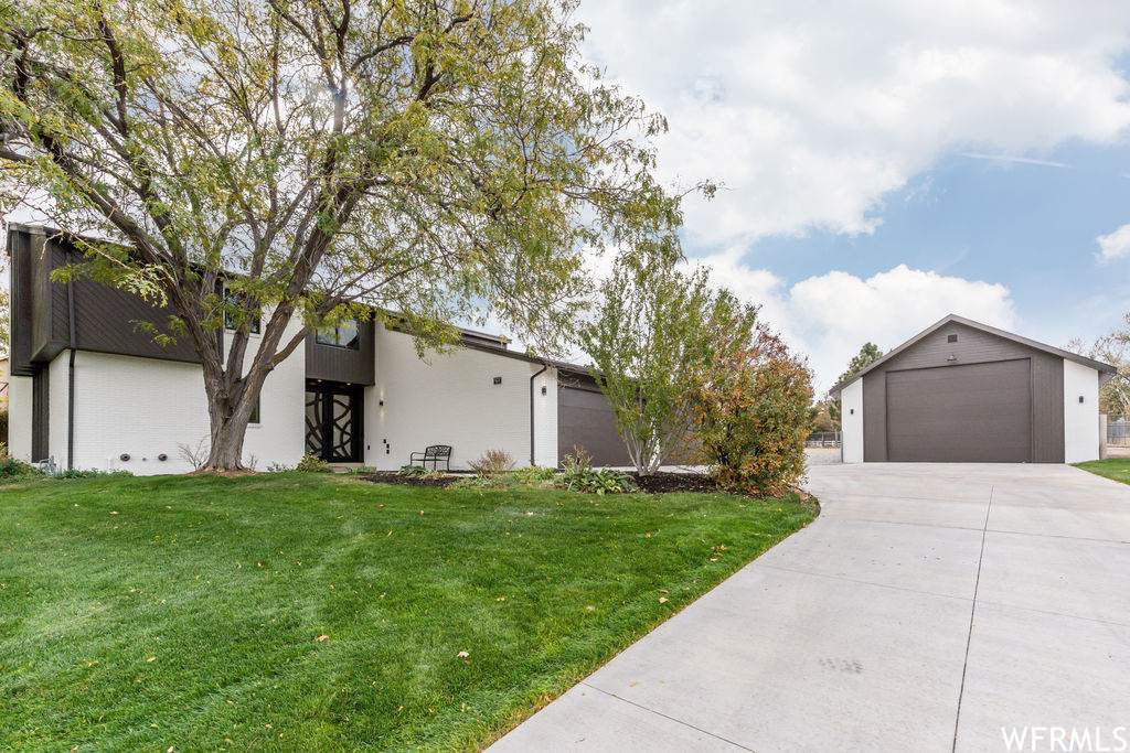9654 Dunsinane Dr - Photo 1