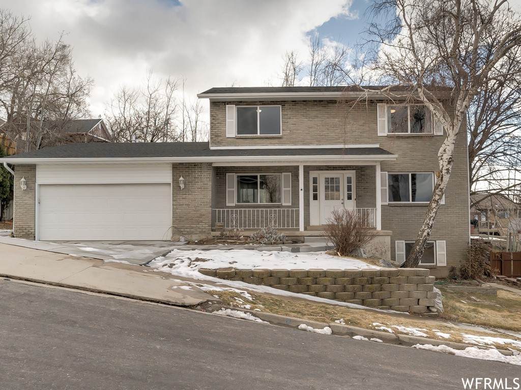 378 Spencer Way - Photo 1