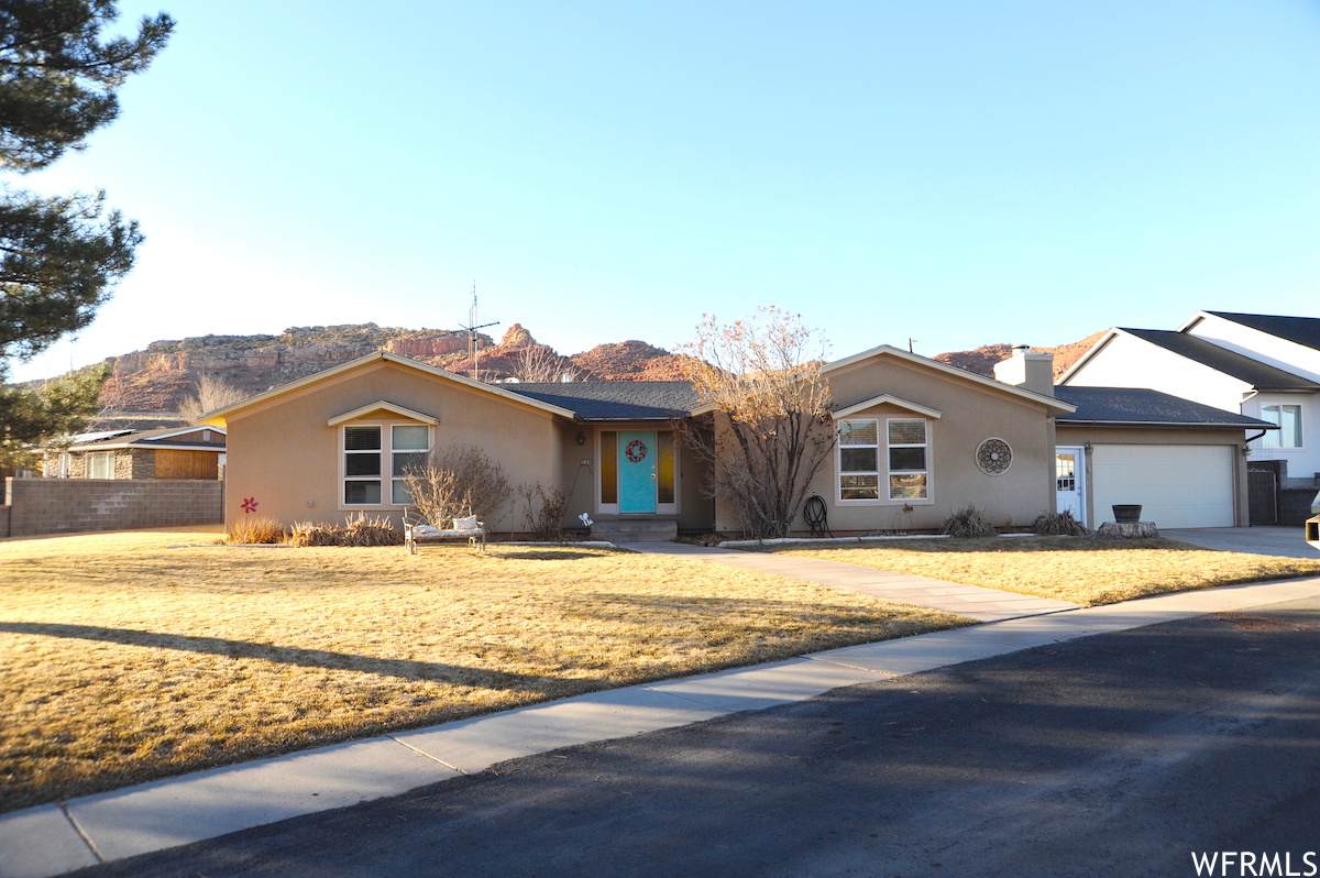 139 Redview Dr - Photo 1