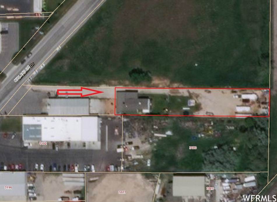 3168 Midland Dr - Photo 1