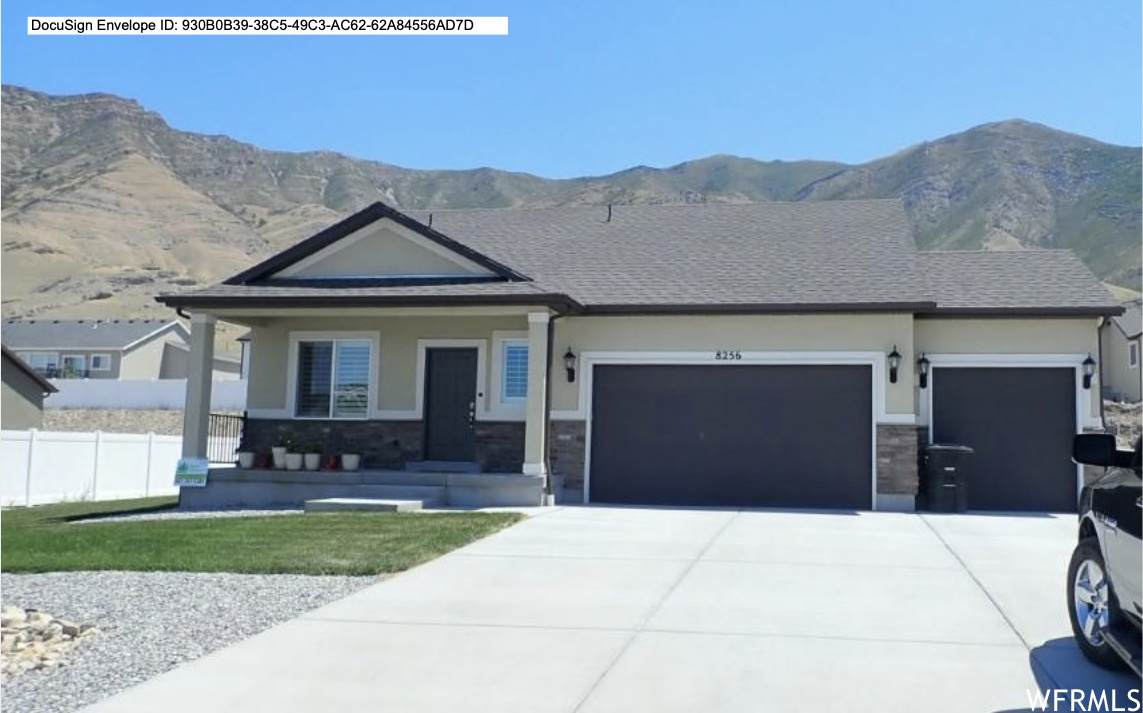 8256 Lakeshore Dr - Photo 1