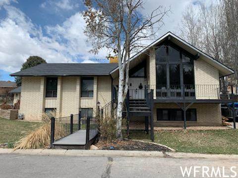 597 Robin Rd - Photo 1