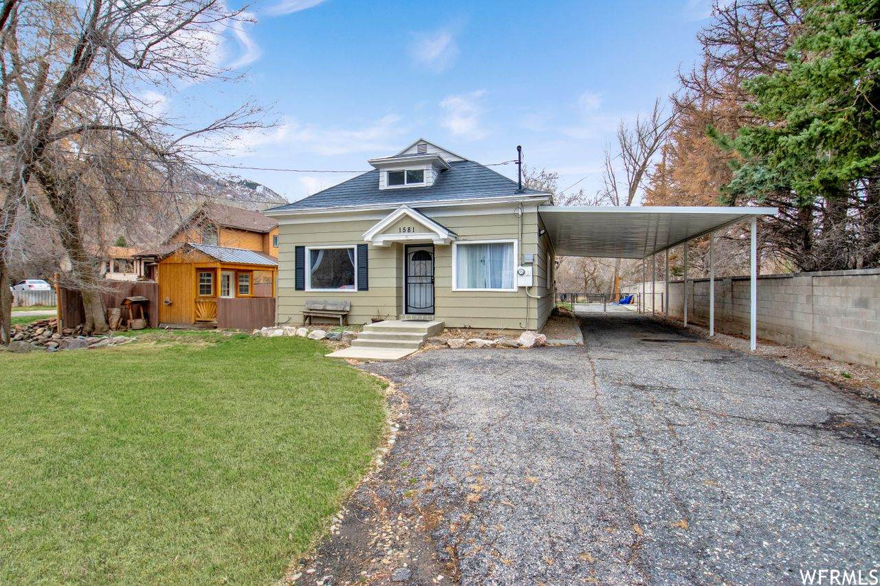 1581 Canyon Rd - Photo 1