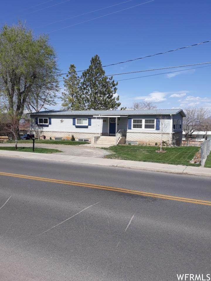 425 Goosenest Dr - Photo 1