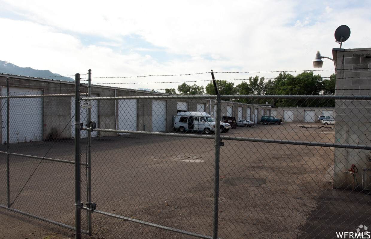 423 1800 - Photo 1