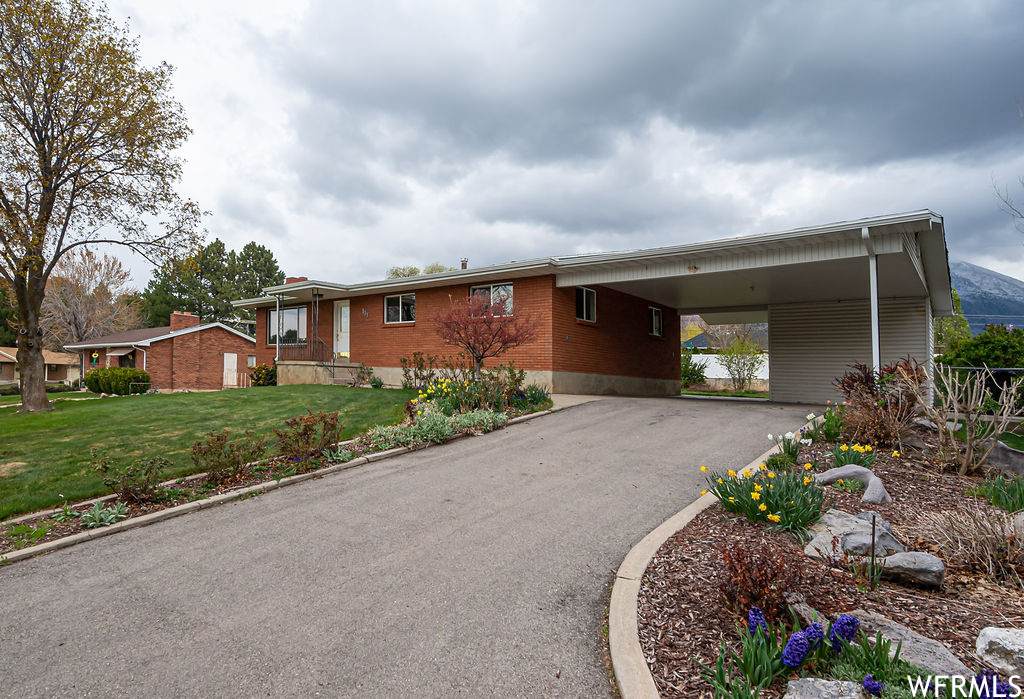 501 Hazel Dr - Photo 1