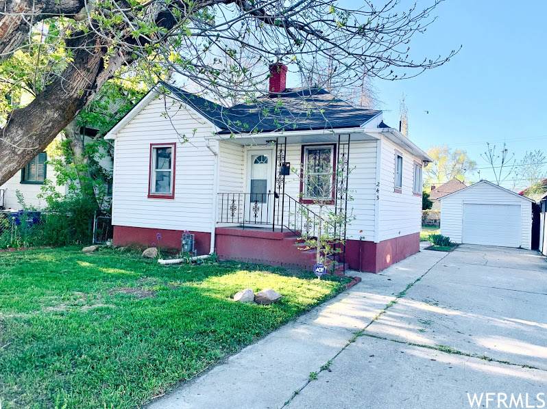 243 Claybourne Ave - Photo 1