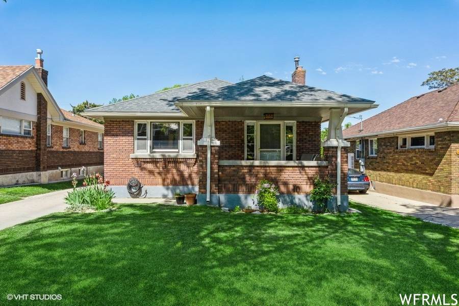 2831 Brinker Ave - Photo 1