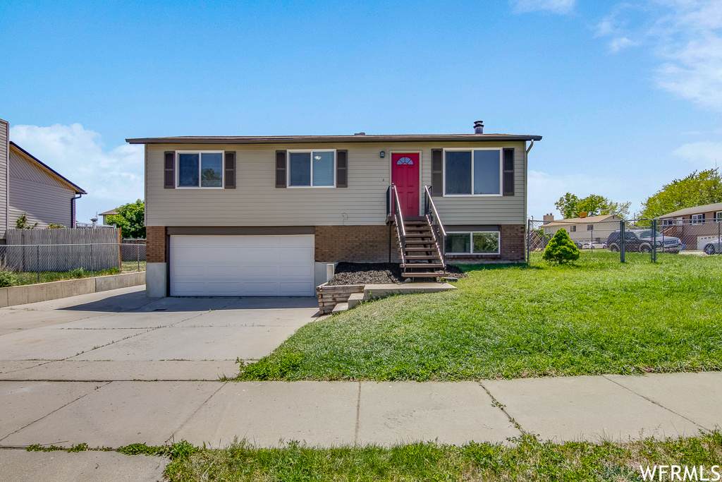 3949 Squire Dr - Photo 1