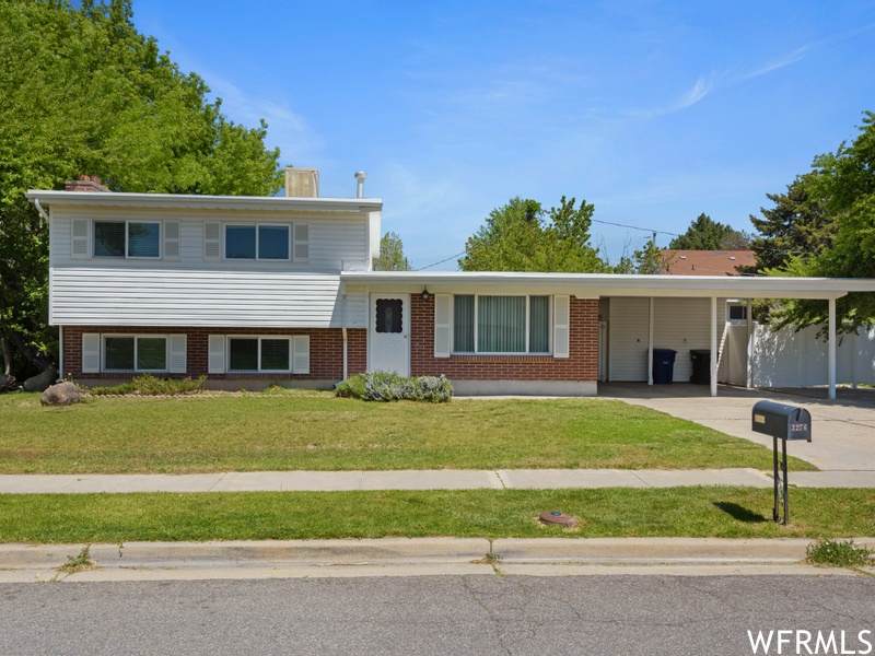 3276 Sunnybrook Dr - Photo 1