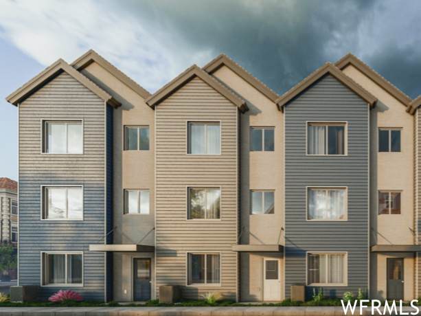 238 Paramount Ave - Photo 1