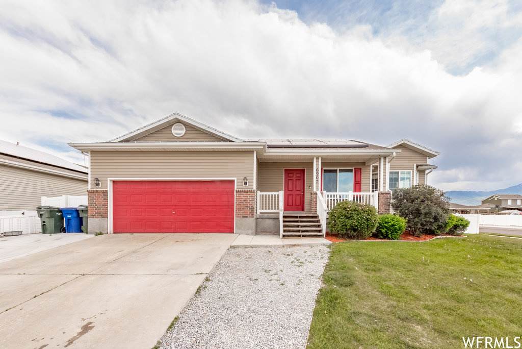 6907 Labrador Cir - Photo 1