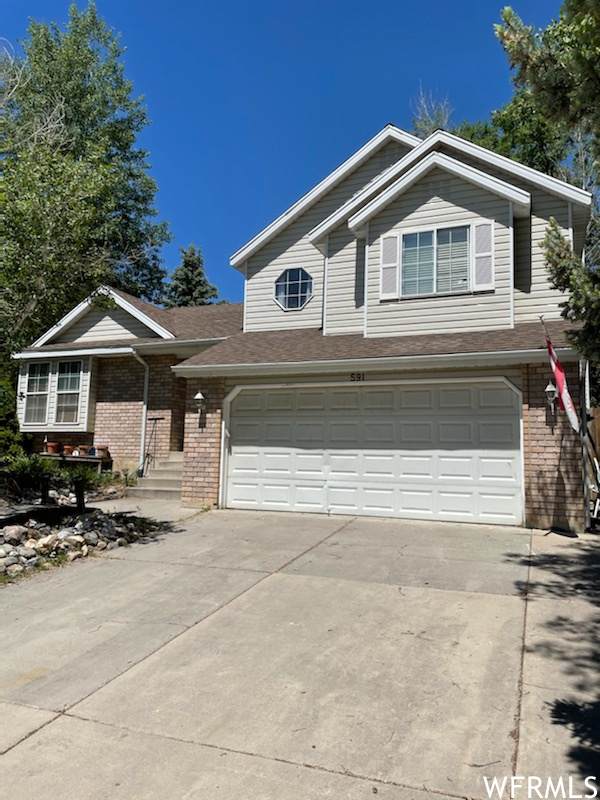 591 Hillside Cir - Photo 1