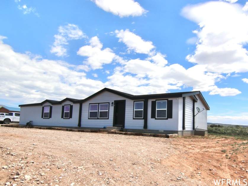 16 Mountain View Dr - Photo 1