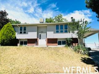 4960 Tuscan St - Photo 1
